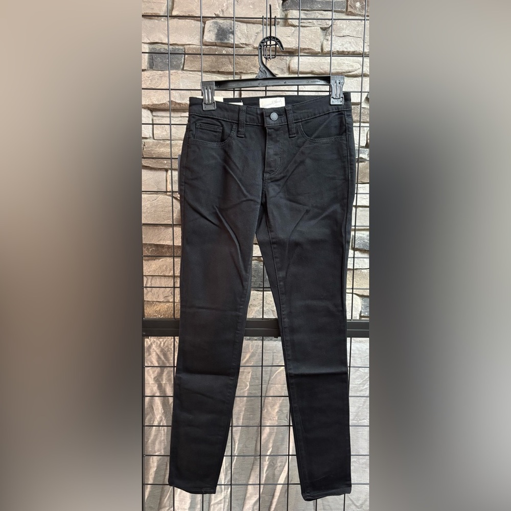 🔥Universal Thread Women’s Black Mid Rise Skinny Jeans Size: 00 & 2, NWT